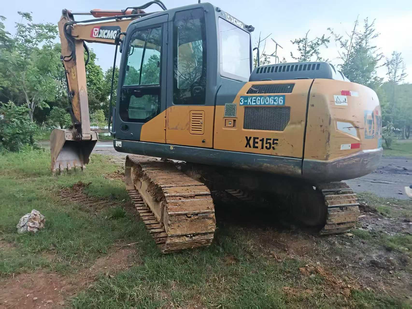 Buy XCMG XE135B Used Excavator / 2