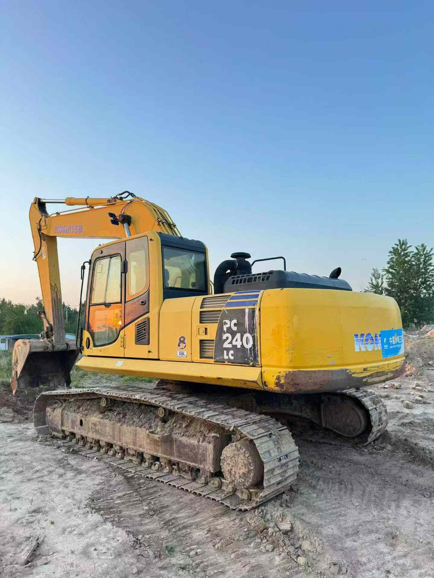 Buy Komatsu PC240-6 Used Excavator / 7