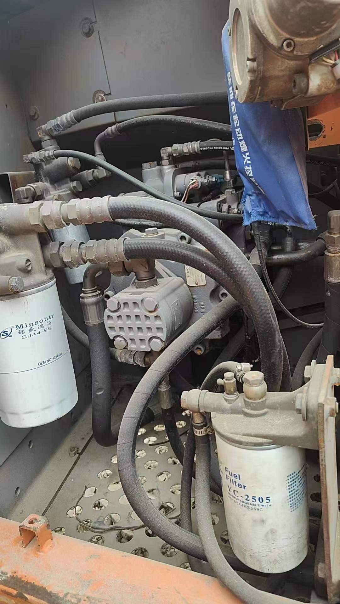 Купить Подержанный Экскаватор Hitachi EX120-6 / 6
