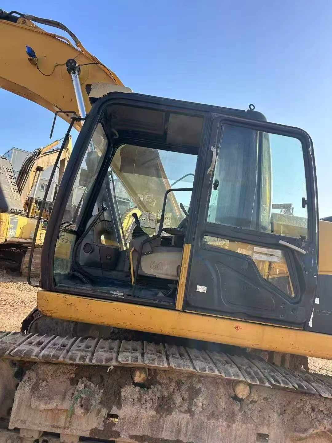 Buy Caterpillar 320A Used Excavator / 5