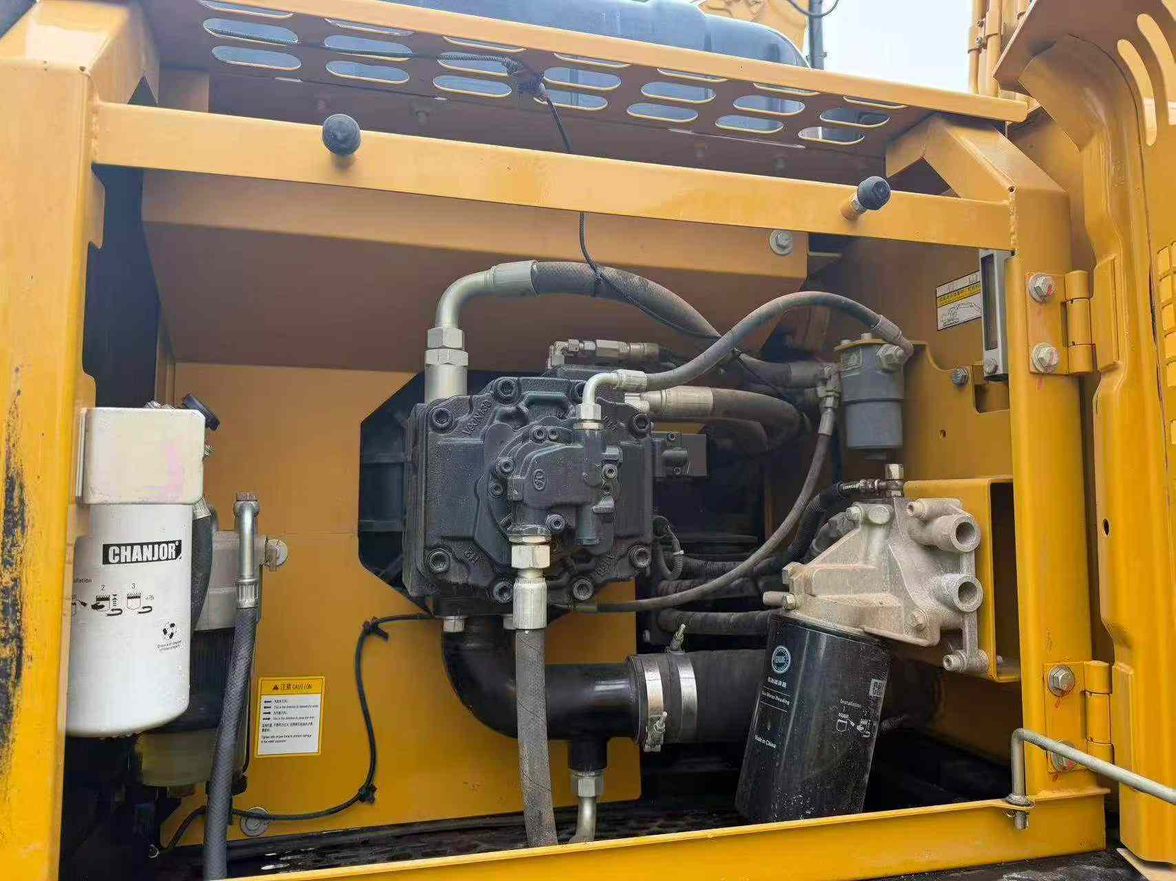 Buy Sany SY205C Used Excavator / 3