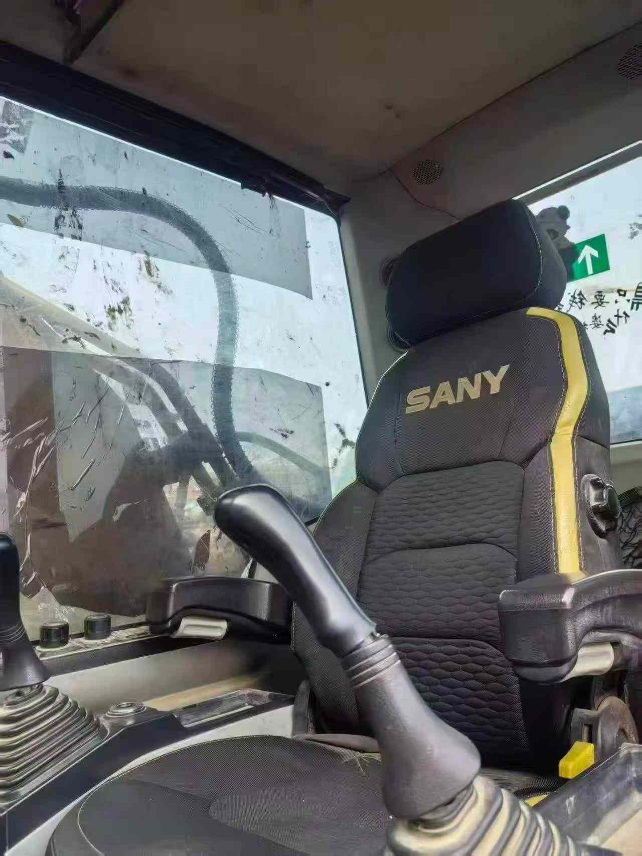 Buy Sany SY205C Used Excavator / 7
