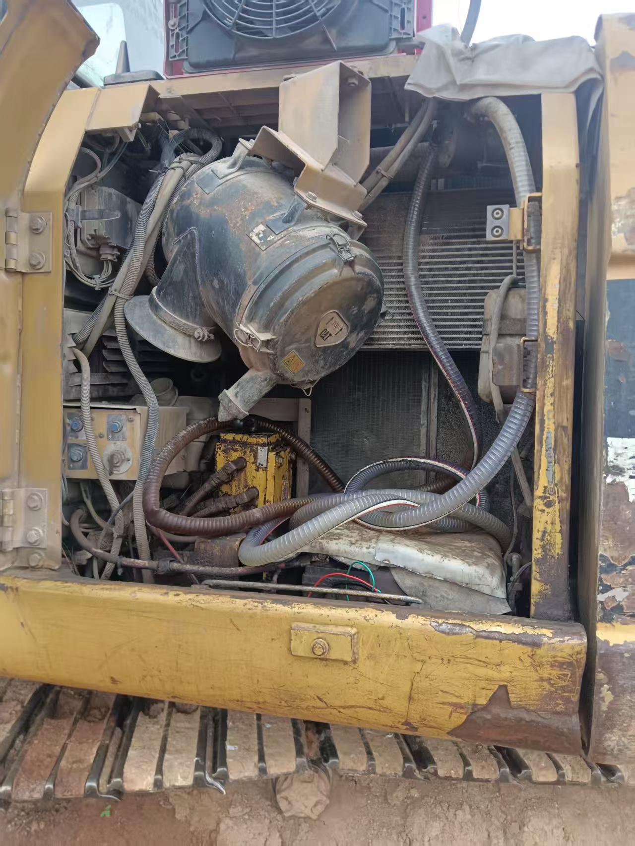 Buy Caterpillar 320D Used Excavator / 7