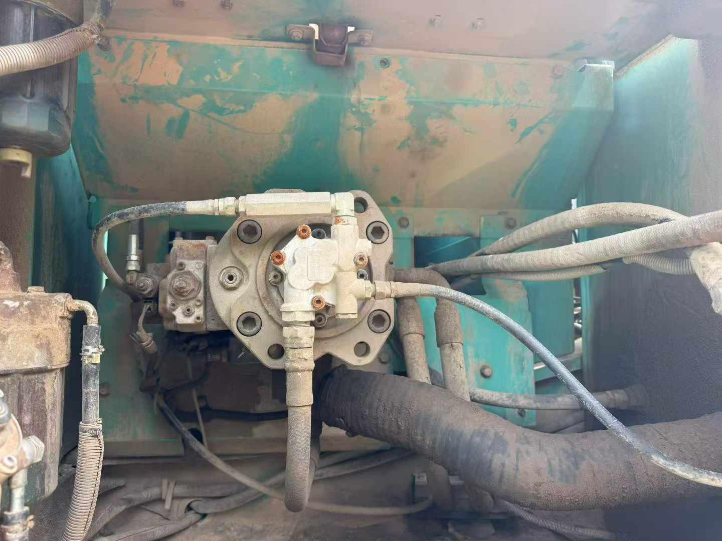 Buy Kobelco SK260 Used Excavator / 9