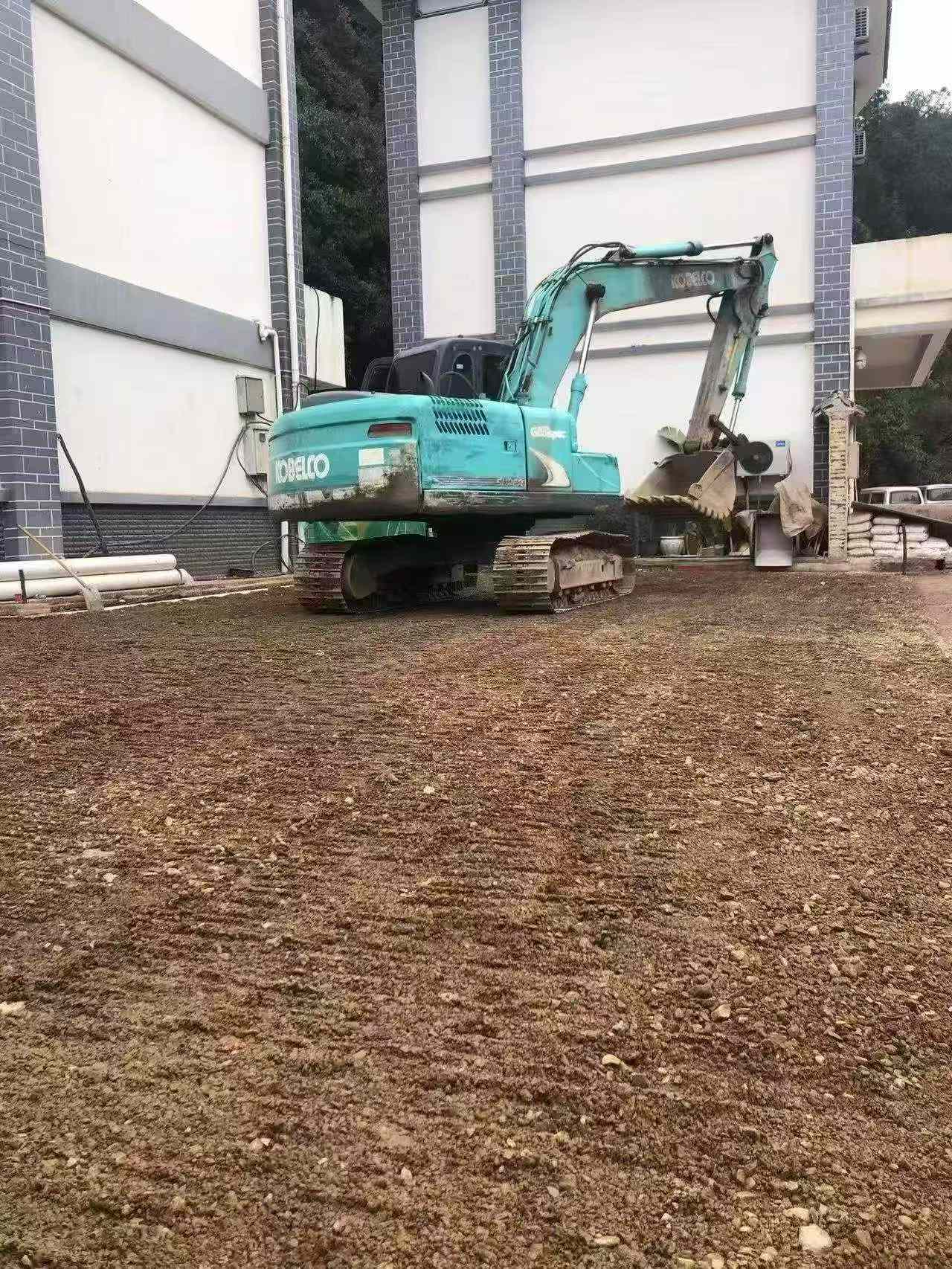 Buy Kobelco SK130 Used Excavator / 2