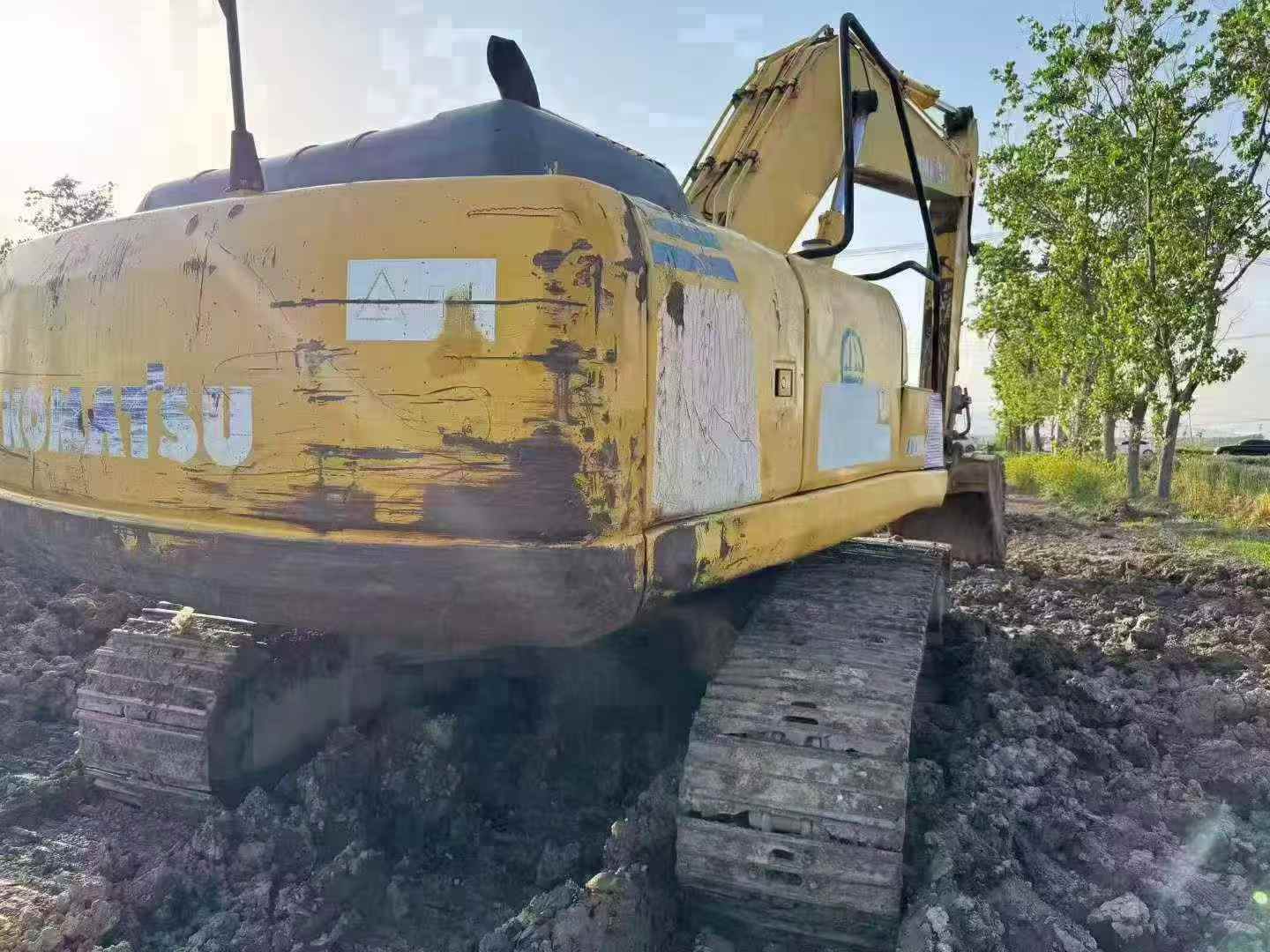Buy Komatsu PC200-8 Used Excavator / 4