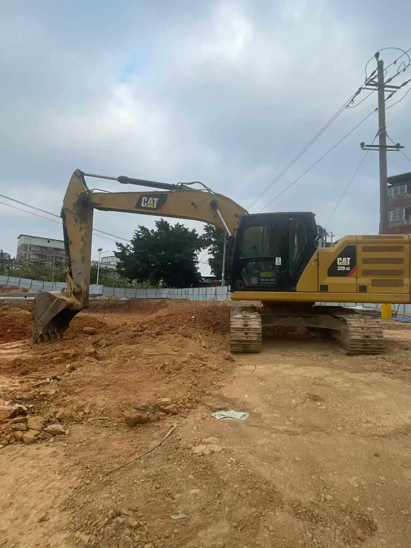 Buy Caterpillar 320GC Used Excavator / 2