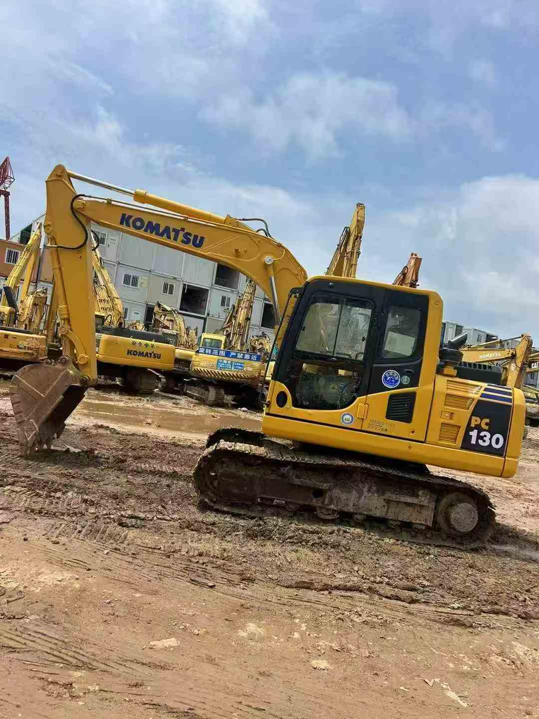 شراء حفارة Komatsu PC110-7 مستعملة / 2