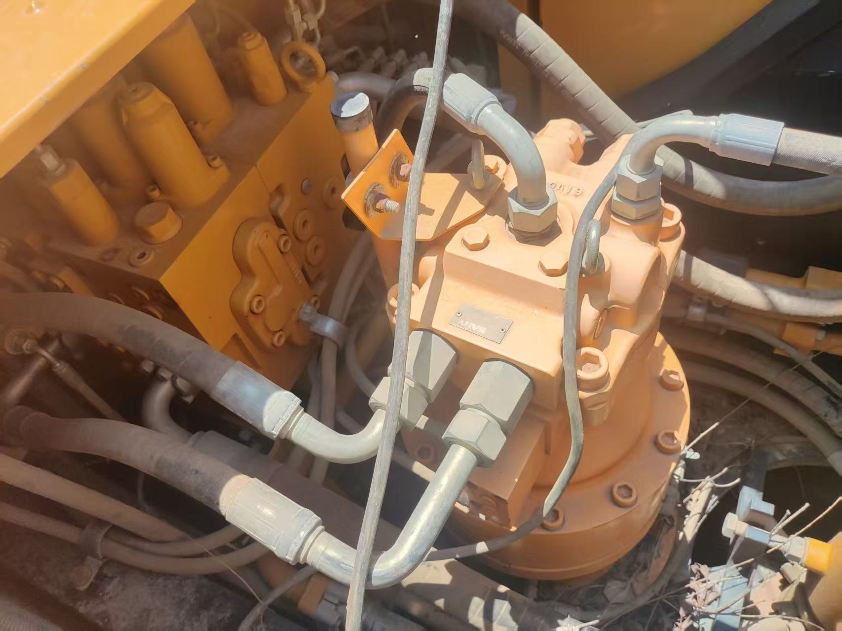 Buy Sany SY200C Used Excavator / 2