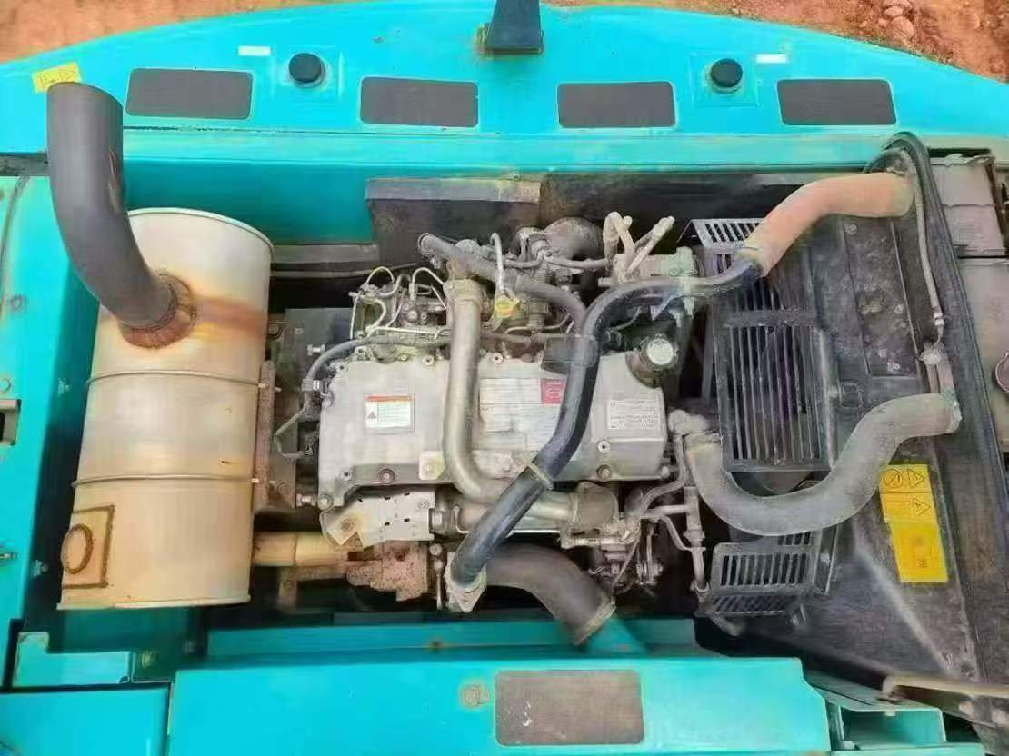 Buy Kobelco SK200-2 Used Excavator / 7