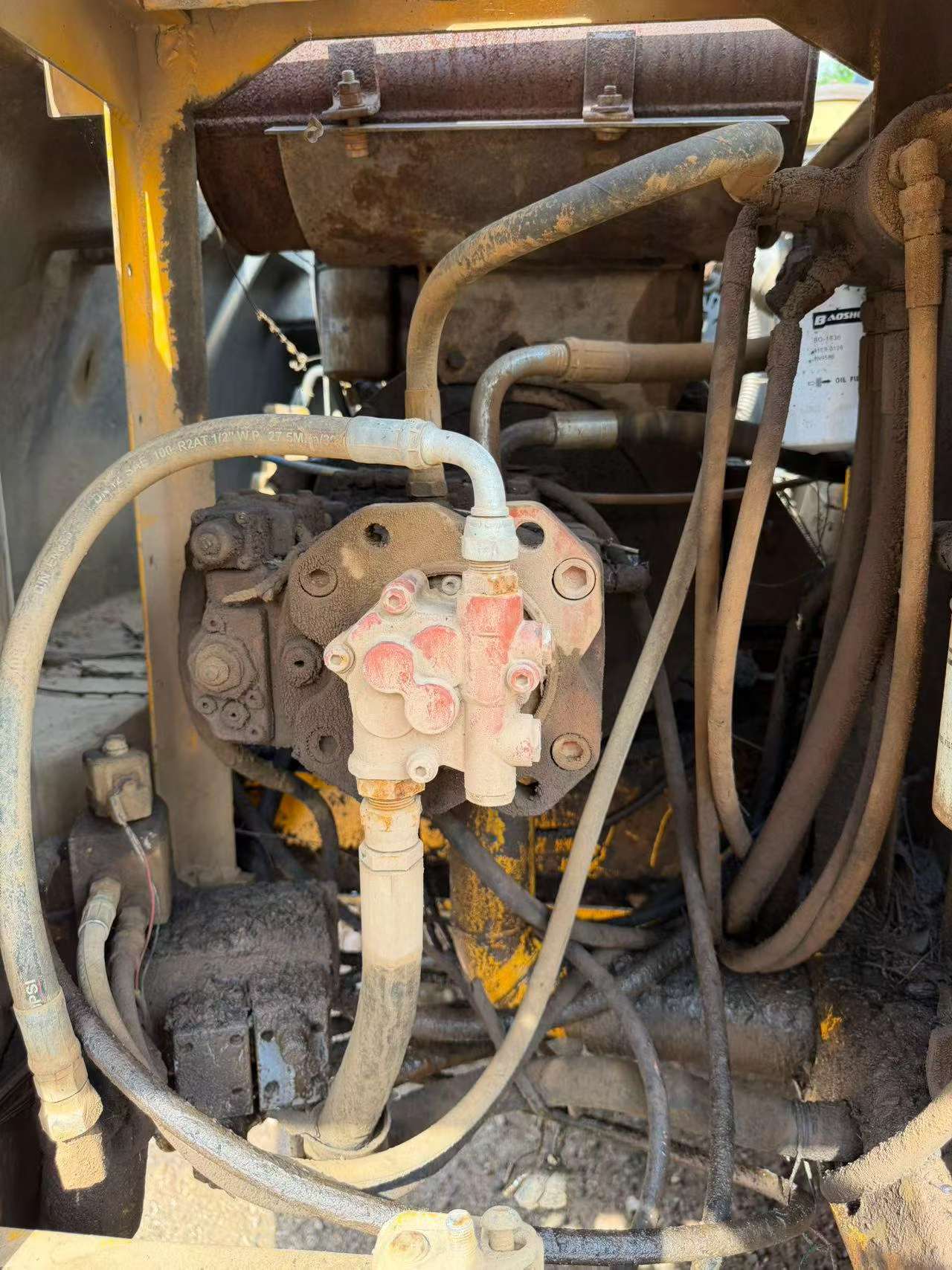 Buy Hyundai R130-5 Used Excavator / 6