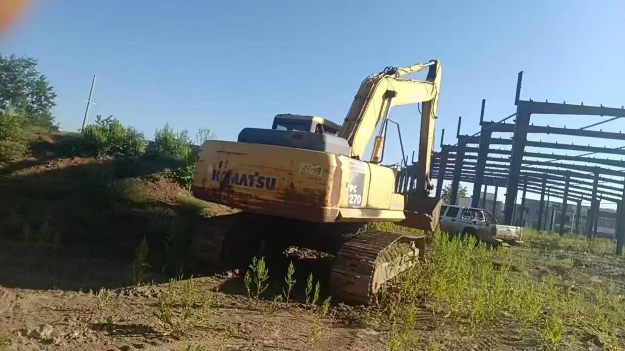 Buy Komatsu PC270-7 Used Excavator / 2