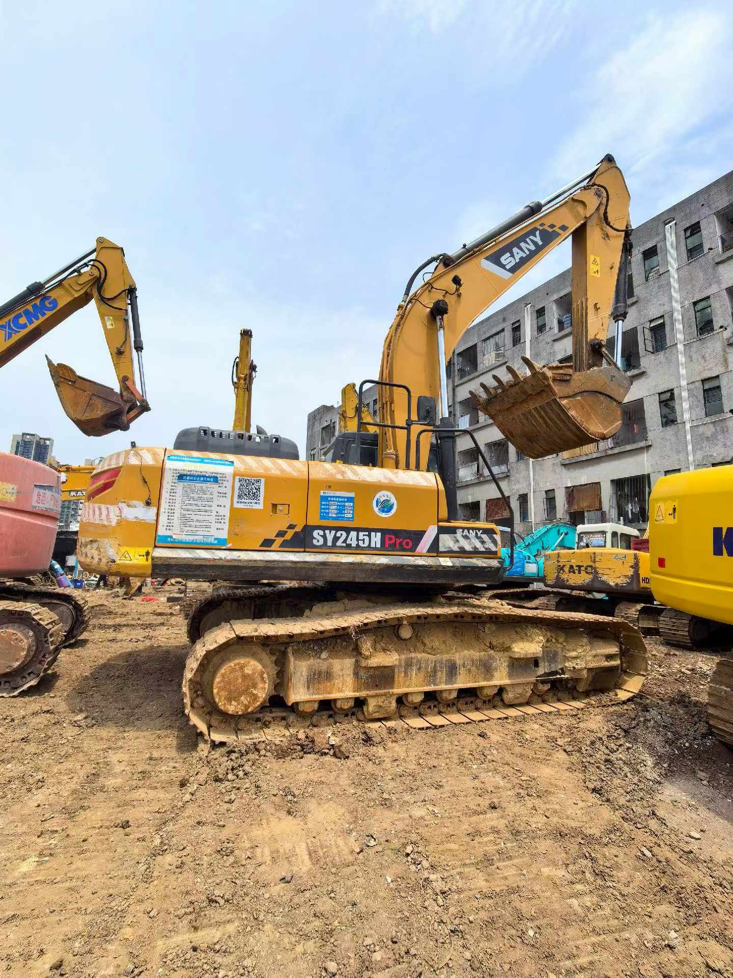 شراء حفارة Sany SY245H مستعملة / 2