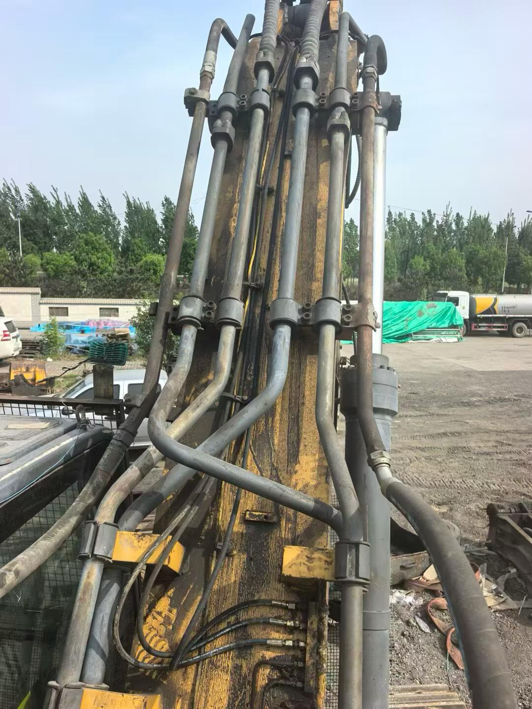 Buy XCMG XE490D Used Excavator / 4