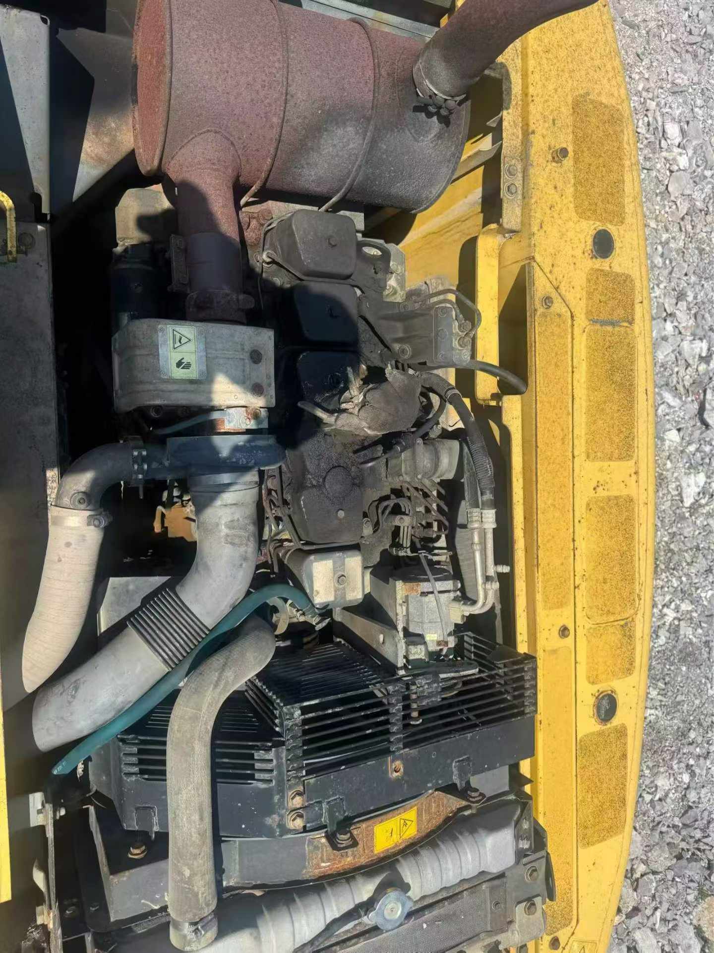 Buy Komatsu PC200-7 Used Excavator / 4