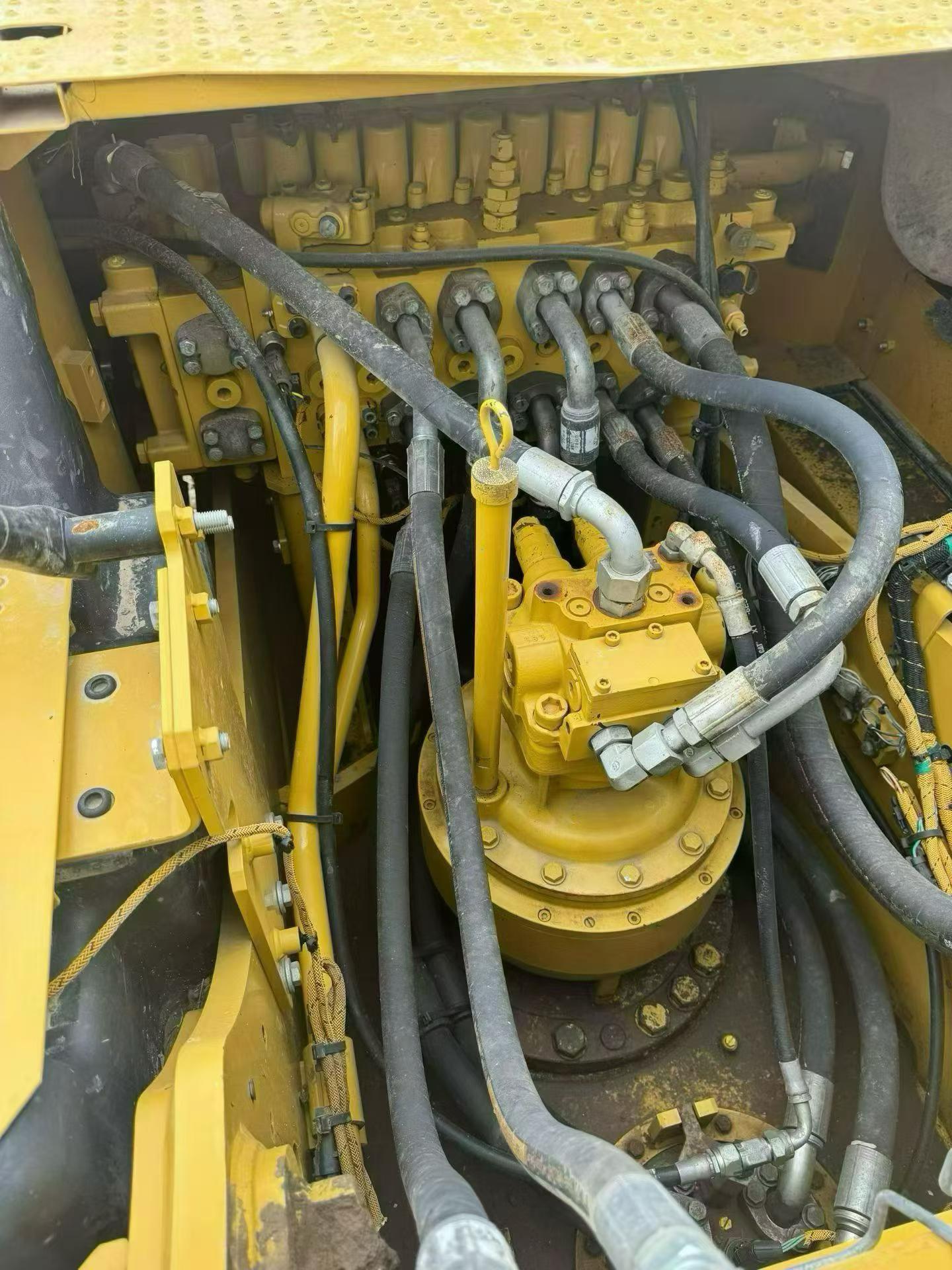 Buy Caterpillar 320A Used Excavator / 6