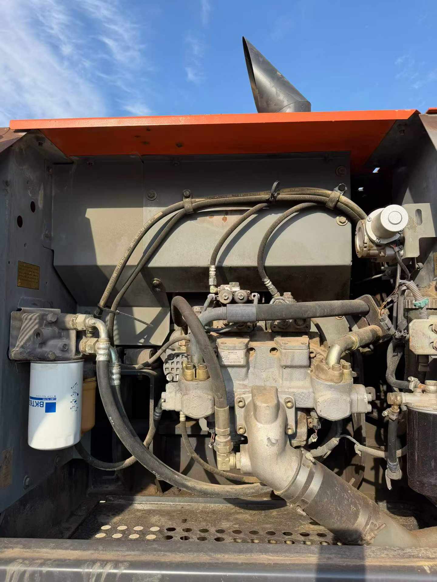 Buy Hitachi ZX200-5G Used Excavator / 5