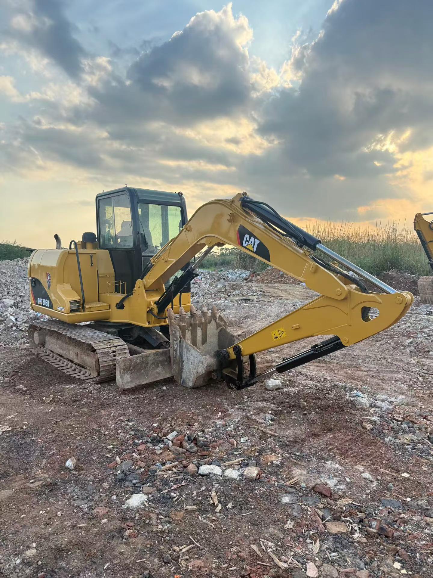 Buy Caterpillar 306D Used Excavator / 7
