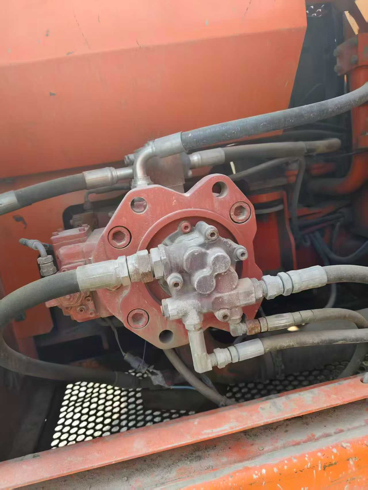Buy Doosan DH225-7 Used Excavator / 5