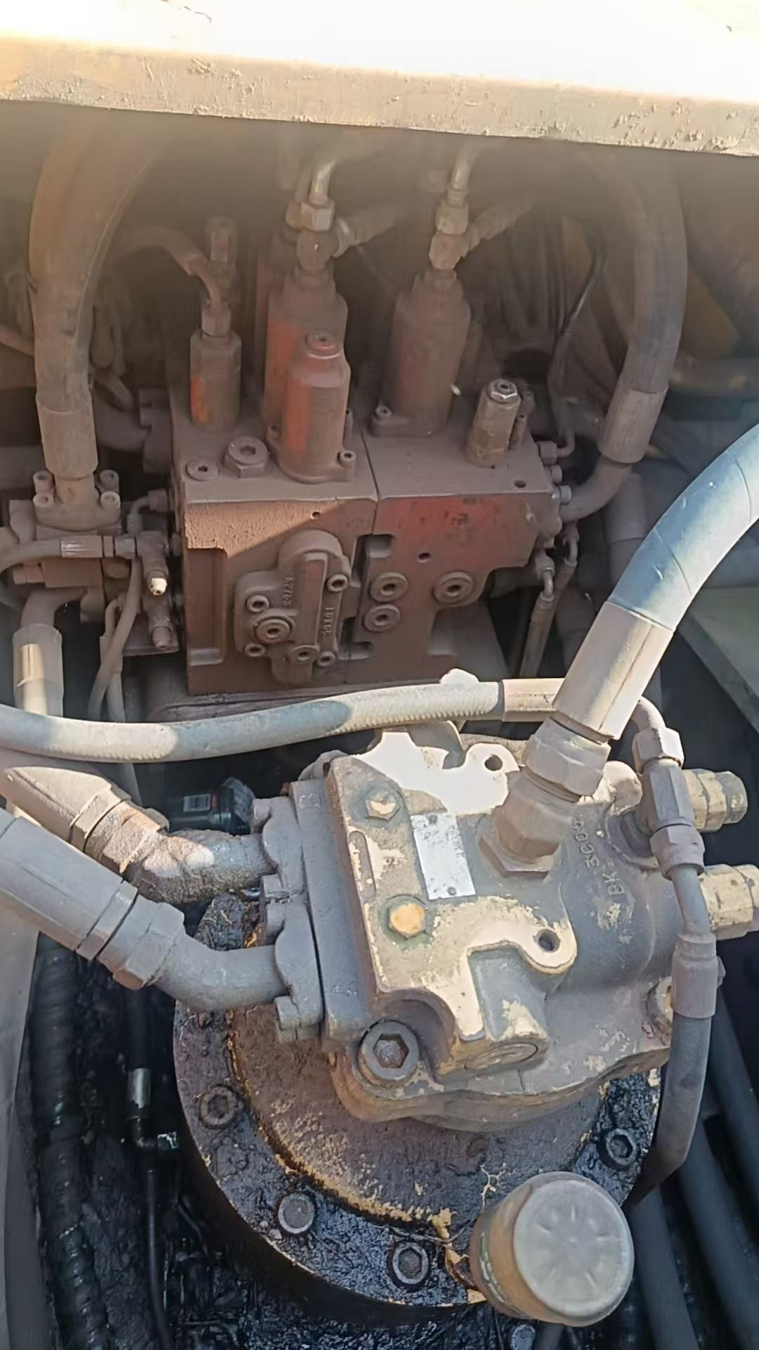 Buy Hyundai R225-7 Used Excavator / 6