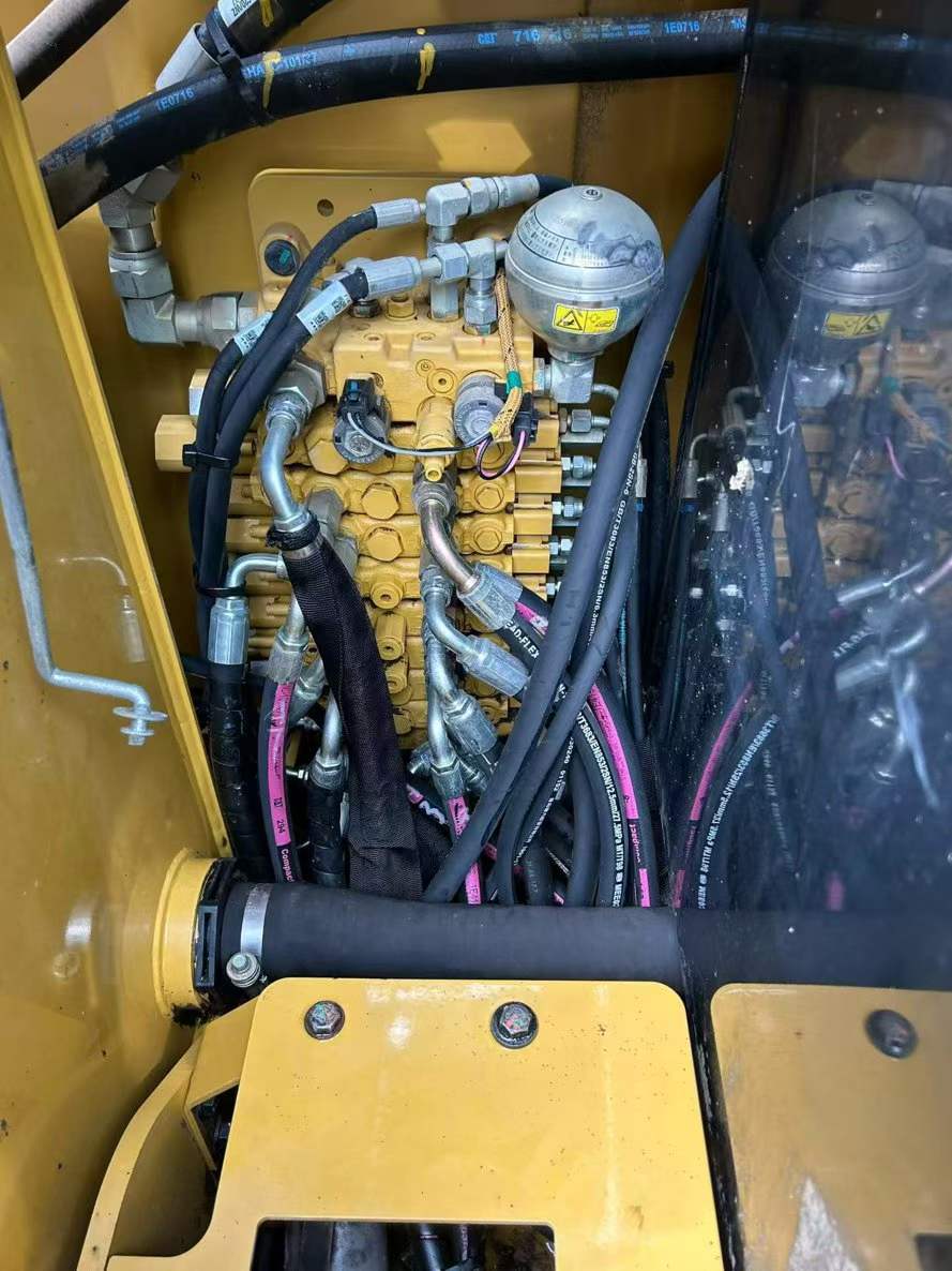 Buy Caterpillar 305.5 Used Excavator / 2