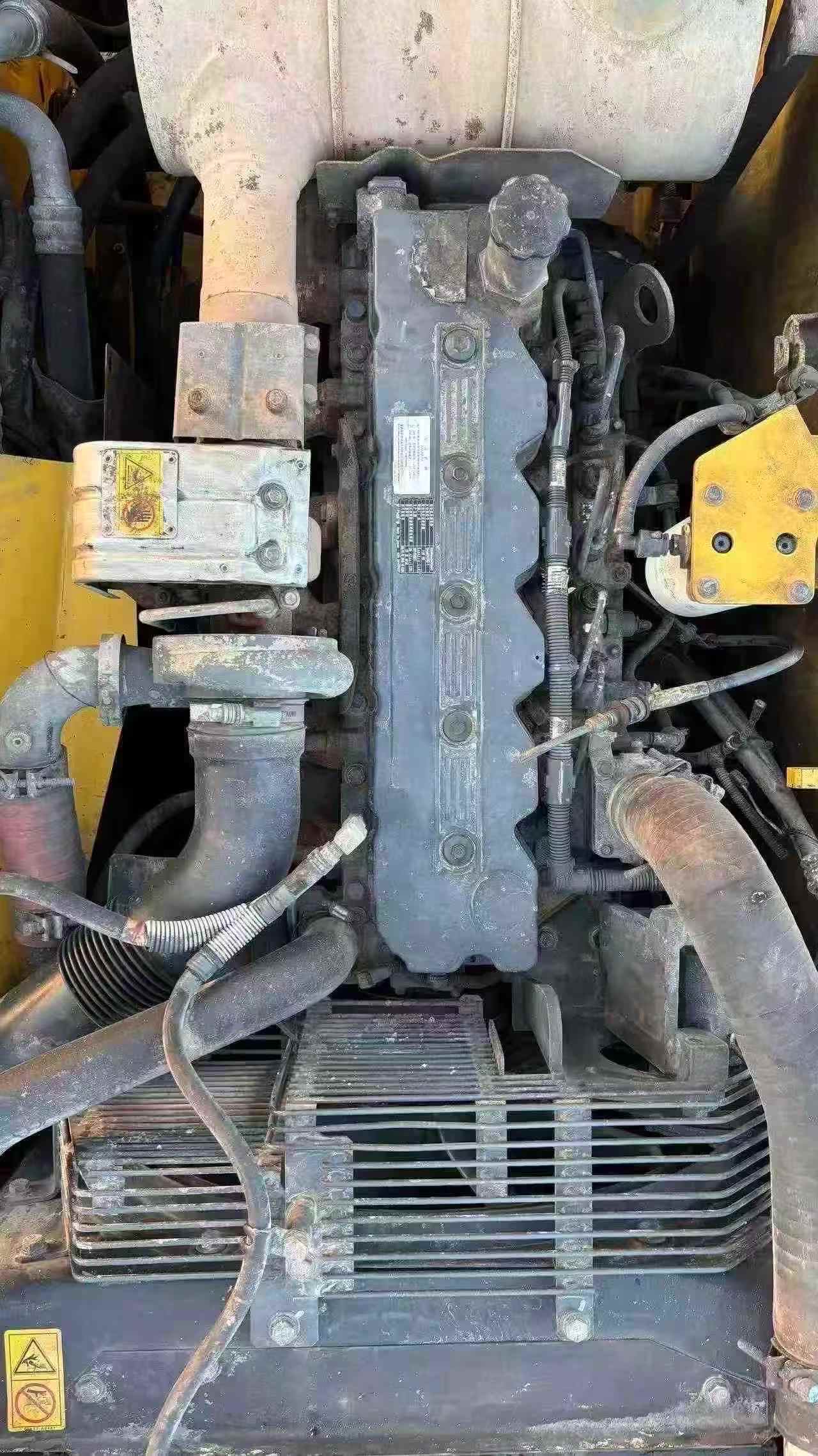 Buy Komatsu PC200-8 Used Excavator / 4