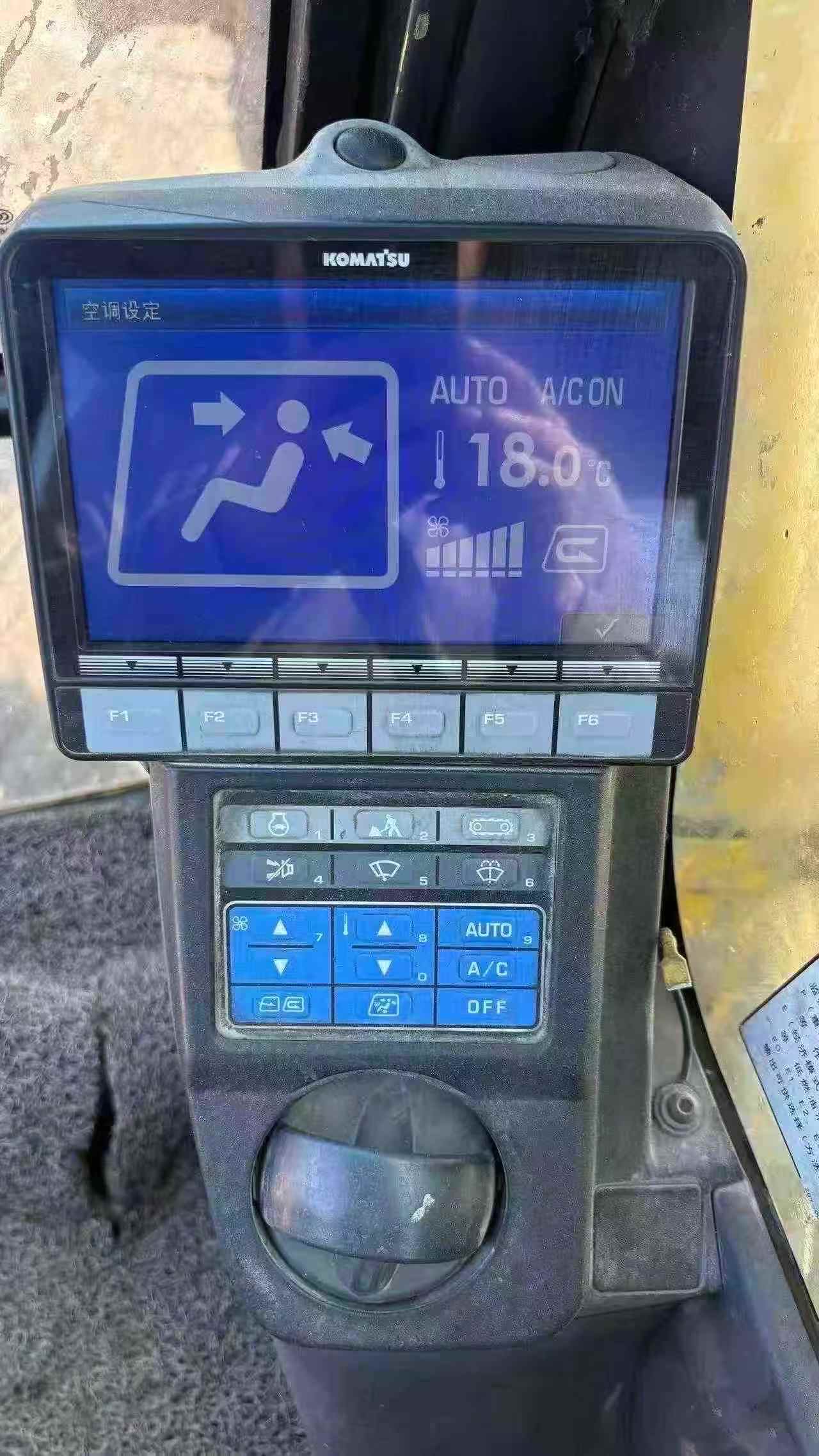 Buy Komatsu PC200-8 Used Excavator / 3