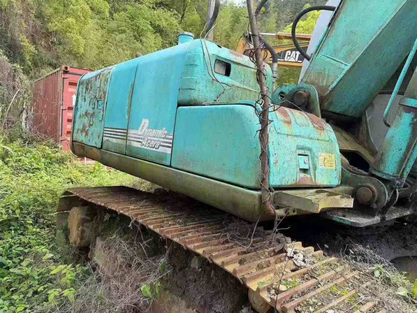 Buy Kobelco SK200-6 Used Excavator / 3
