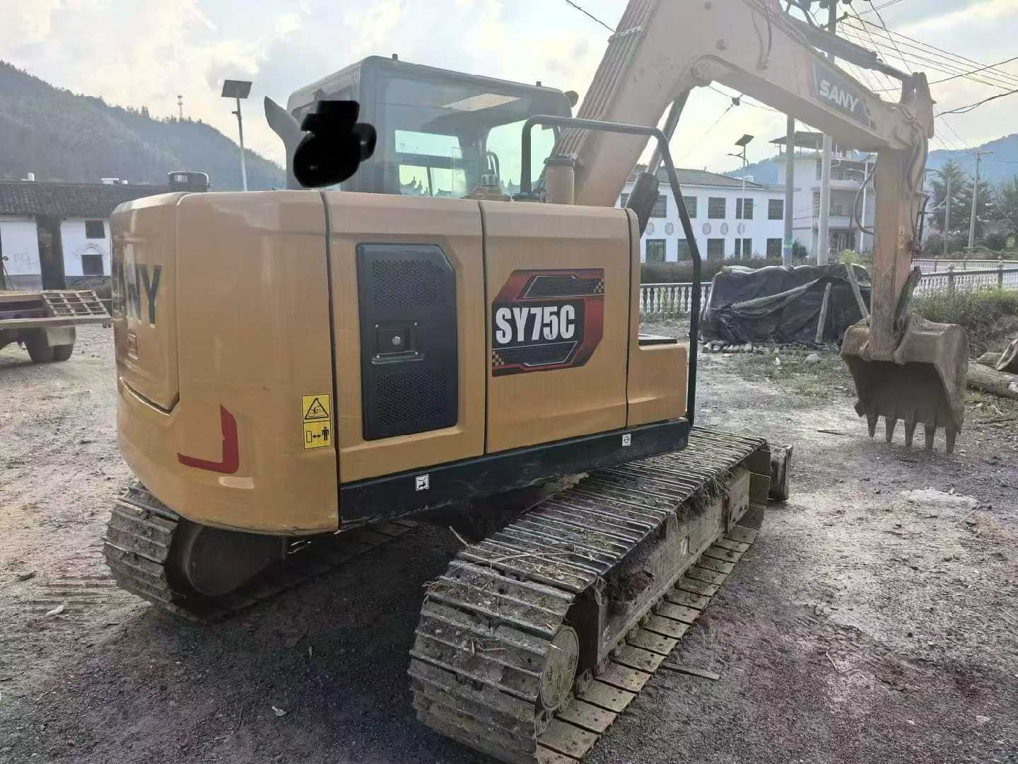 Buy Sany SY75 Used Excavator / 2
