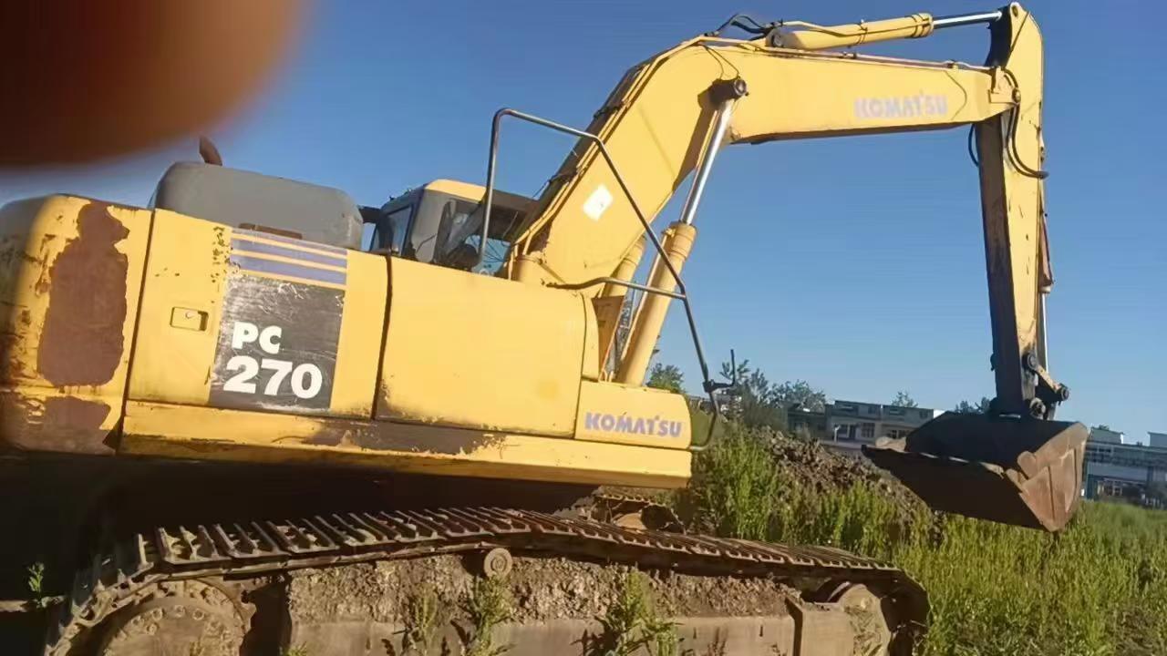 Buy Komatsu PC270-7 Used Excavator / 4