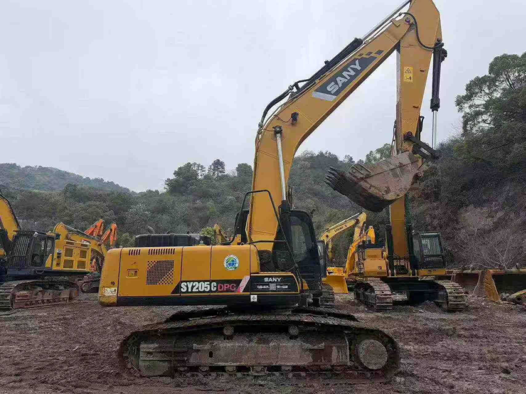 Buy Sany SY205C Used Excavator / 2