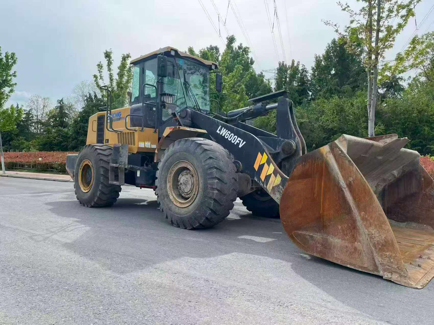 Buy XCMG LW600FV Used Loader / 2