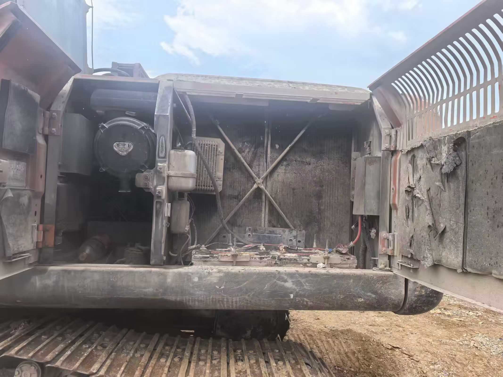 Buy Hitachi EX200-3 Used Excavator / 3