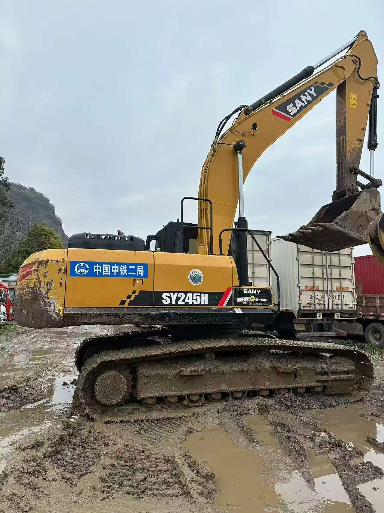 Buy Sany SY245H Used Excavator / 3