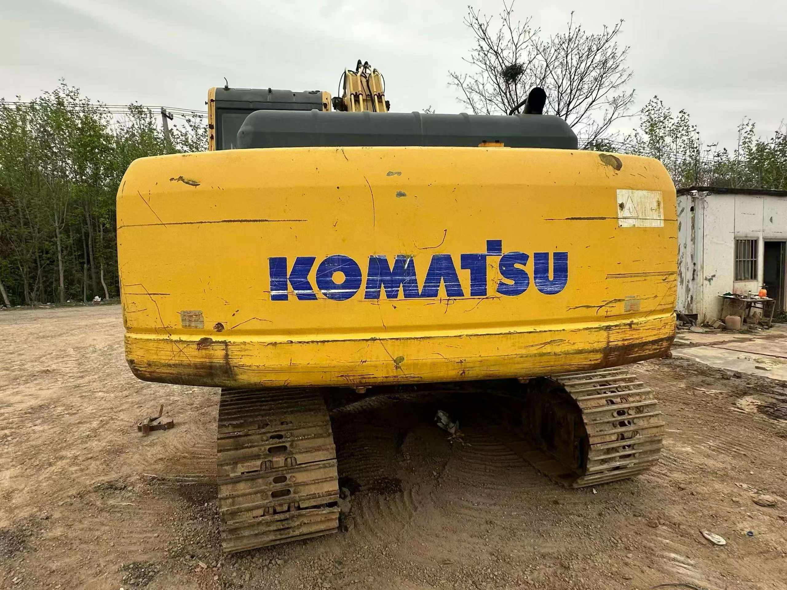 Buy Komatsu PC200-8 Used Excavator / 3