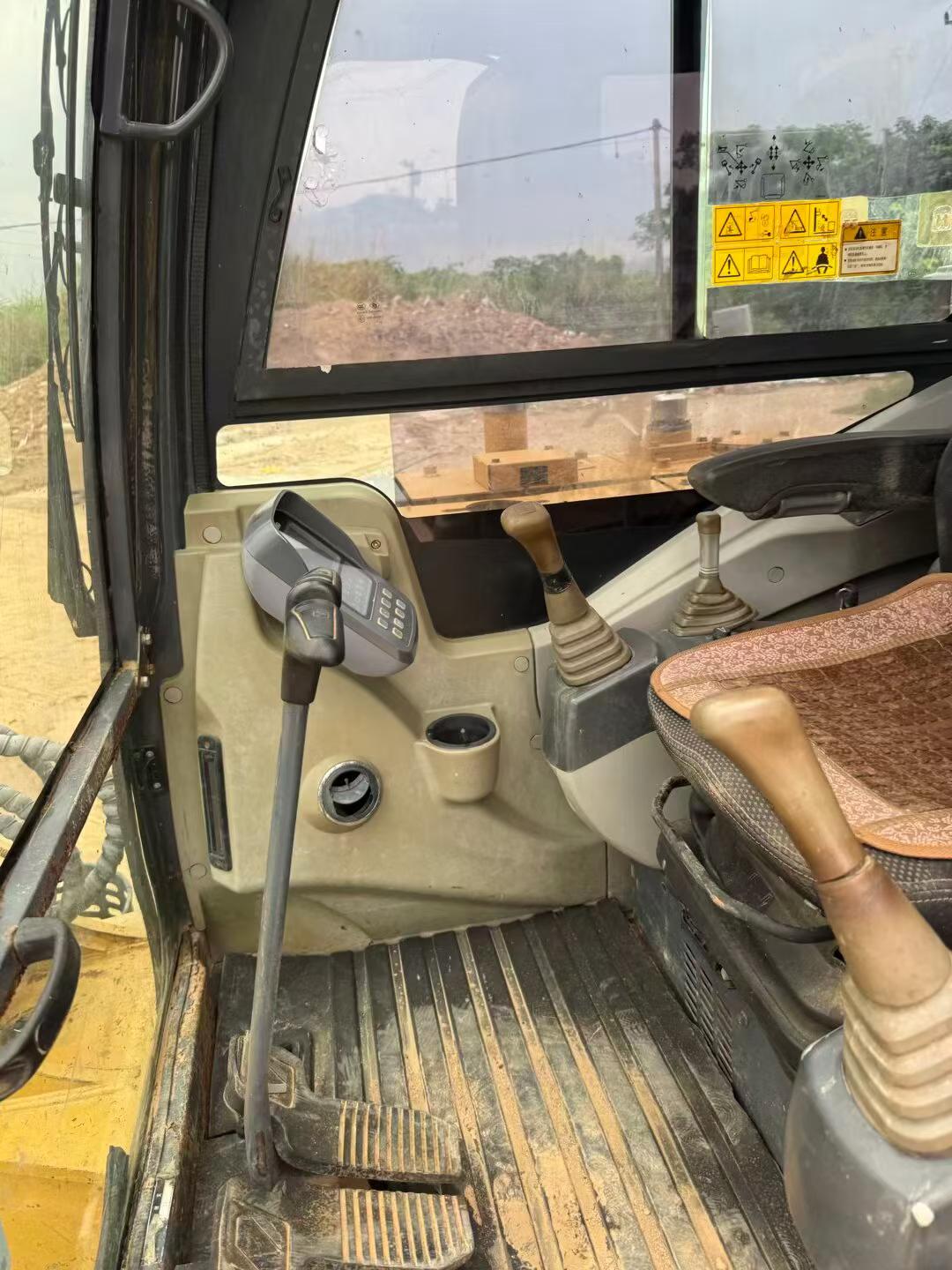 Buy XCMG XE60 Used Excavator / 7