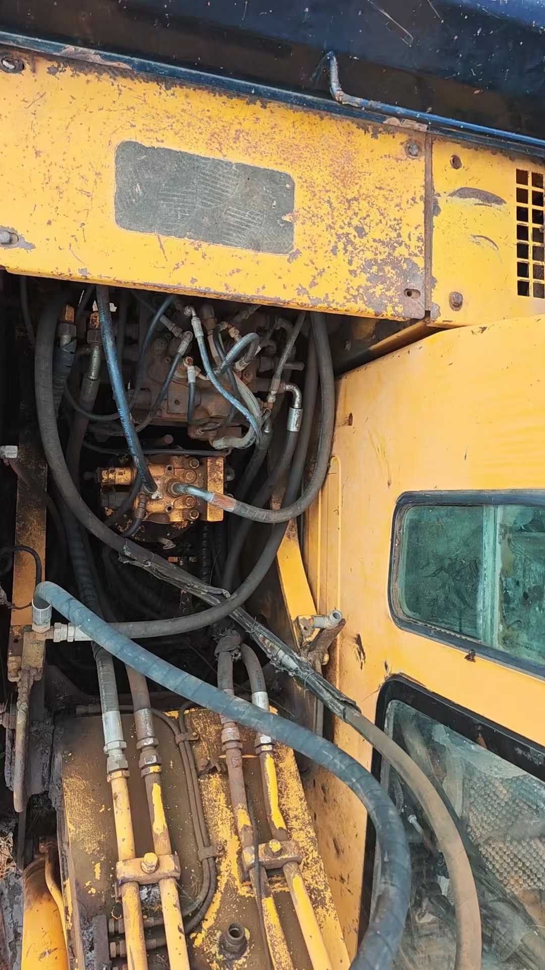Buy Hyundai R150-7 Used Excavator / 4