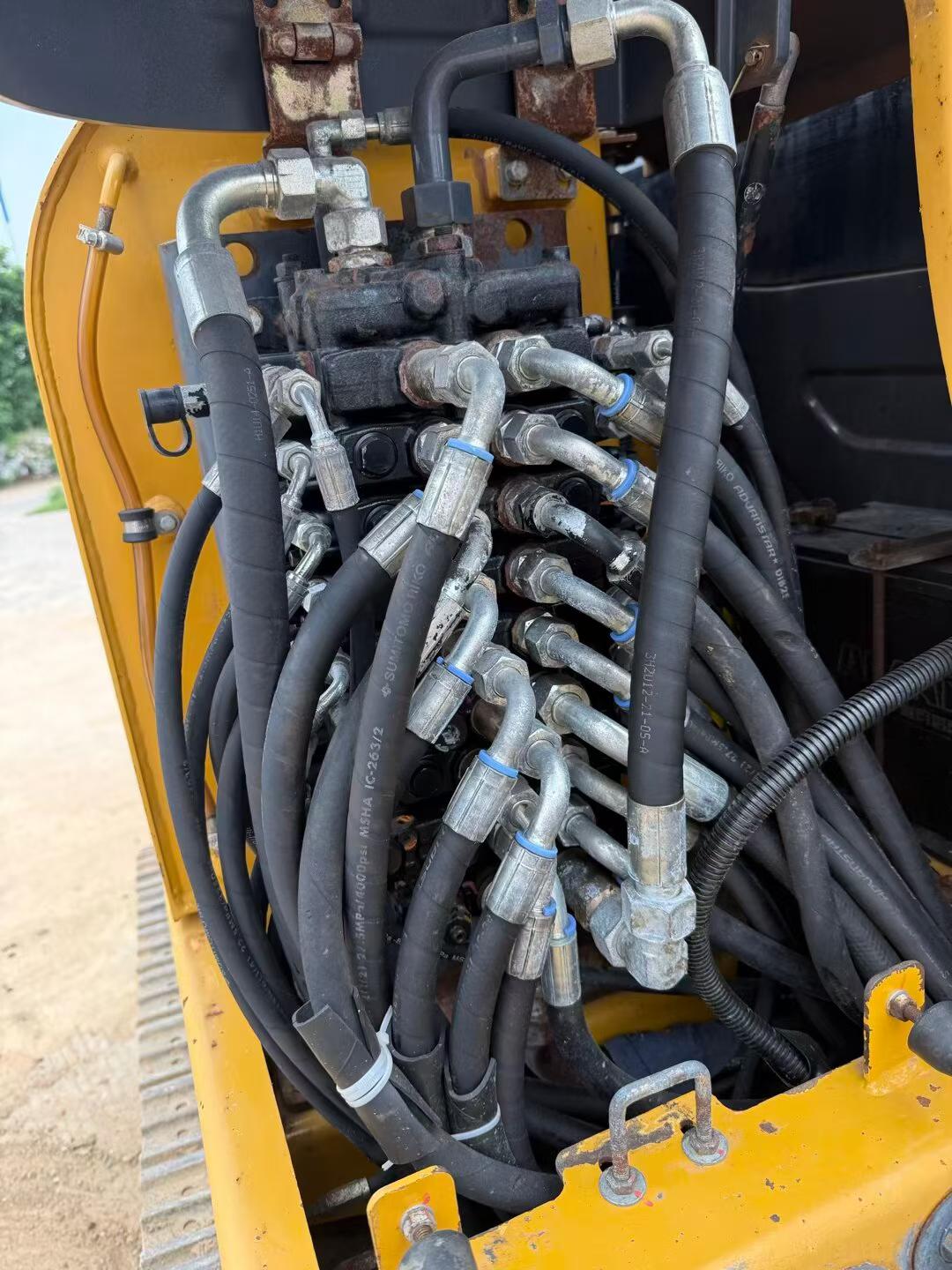 Buy XCMG XE60 Used Excavator / 3