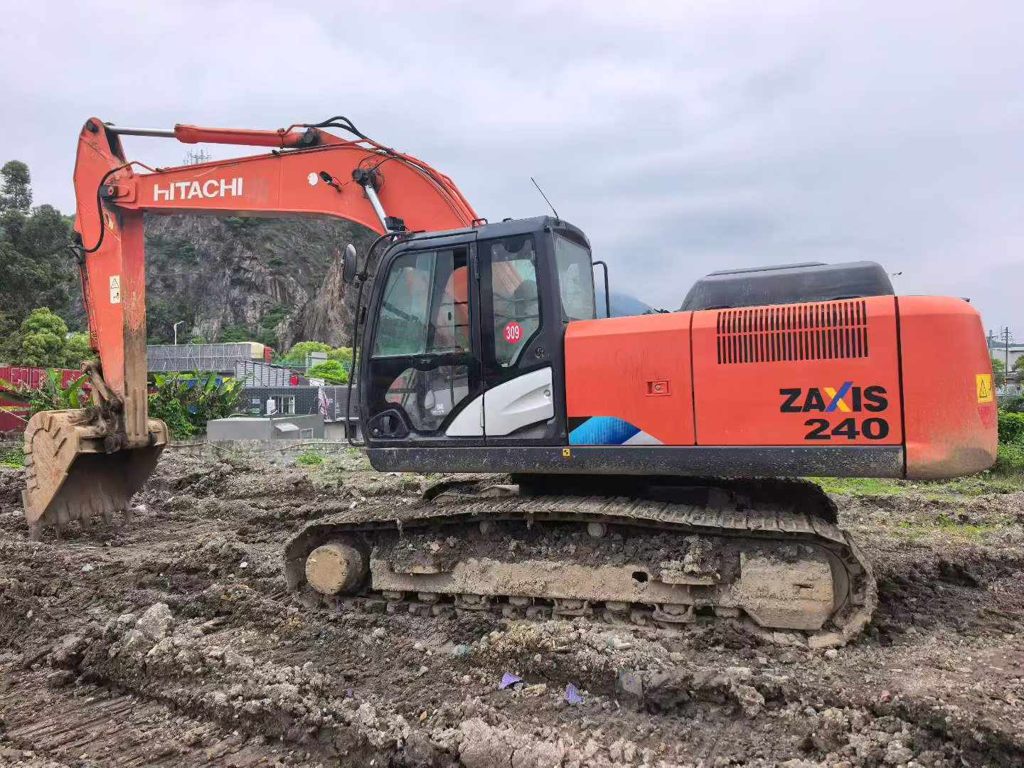 Buy Hitachi ZX240-5A Used Excavator / 9
