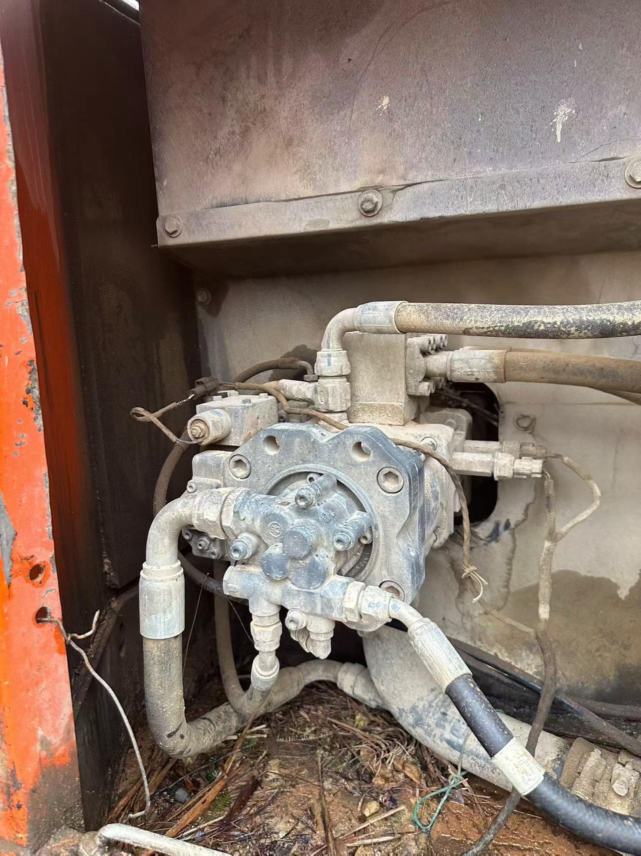 Buy Doosan S130W-3 Used Excavator / 5