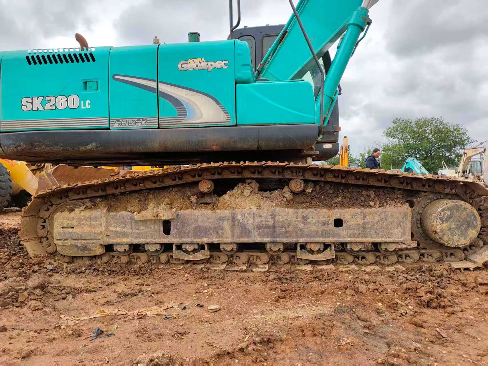 Buy Kobelco SK260 Used Excavator / 3
