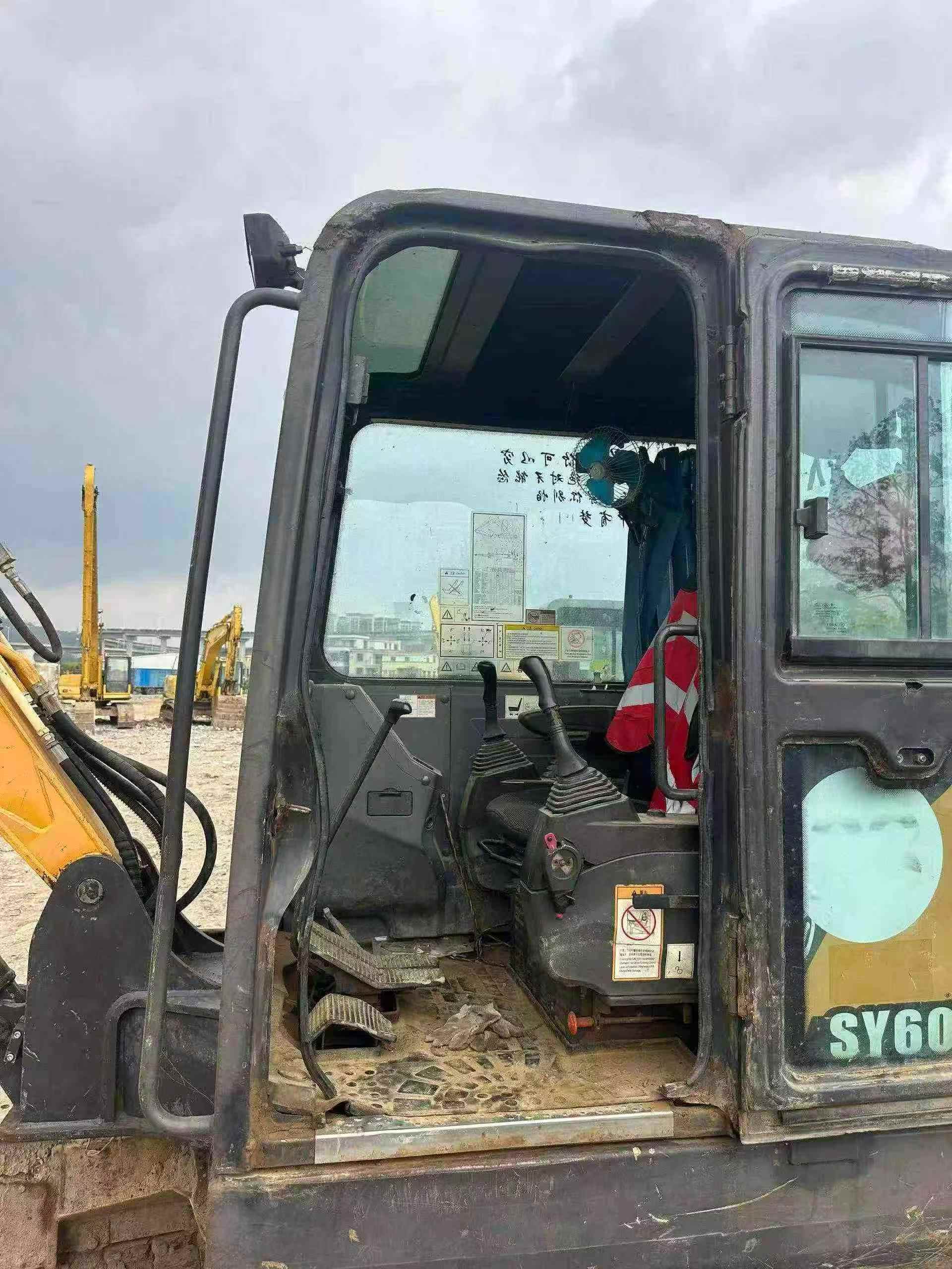 Buy Sany SY60 Used Excavator / 8