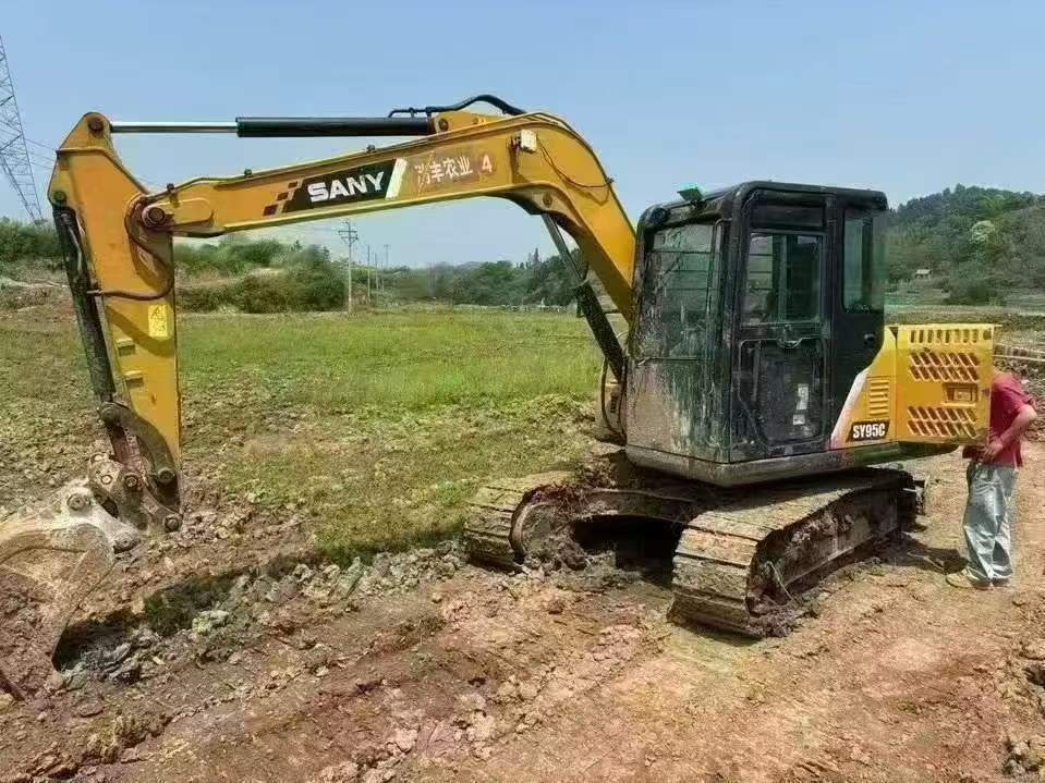 Buy Sany SY75 Used Excavator / 3