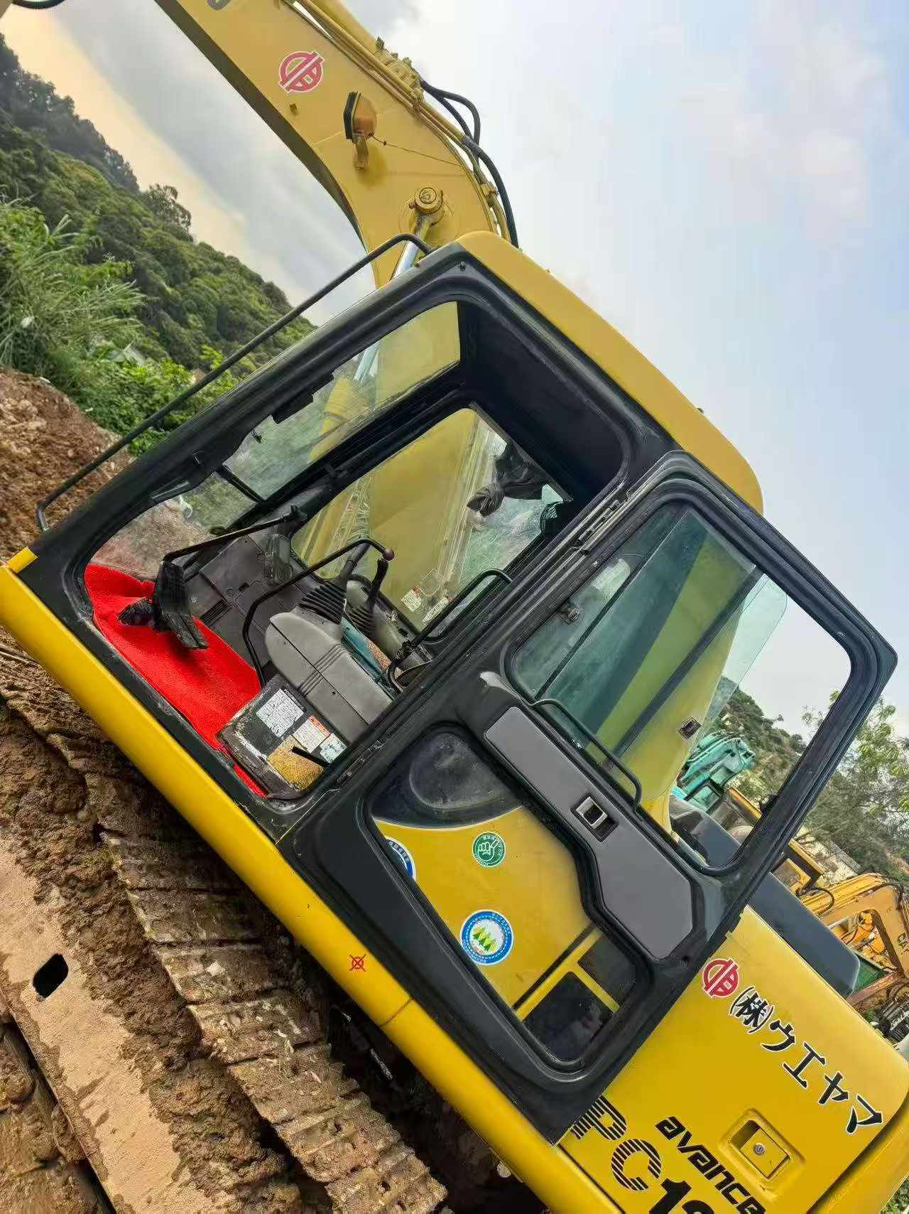 Buy Komatsu PC100-6 Used Excavator / 3