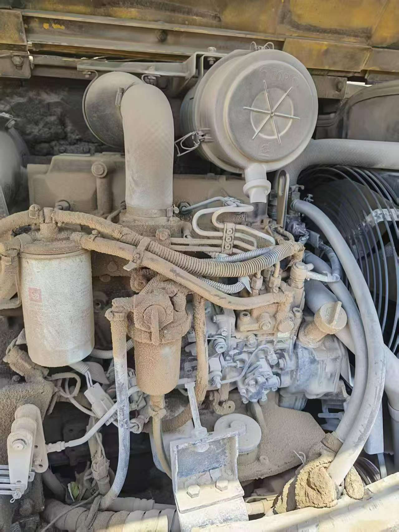 Compre Excavadora Hyundai HX60 Usada / 5