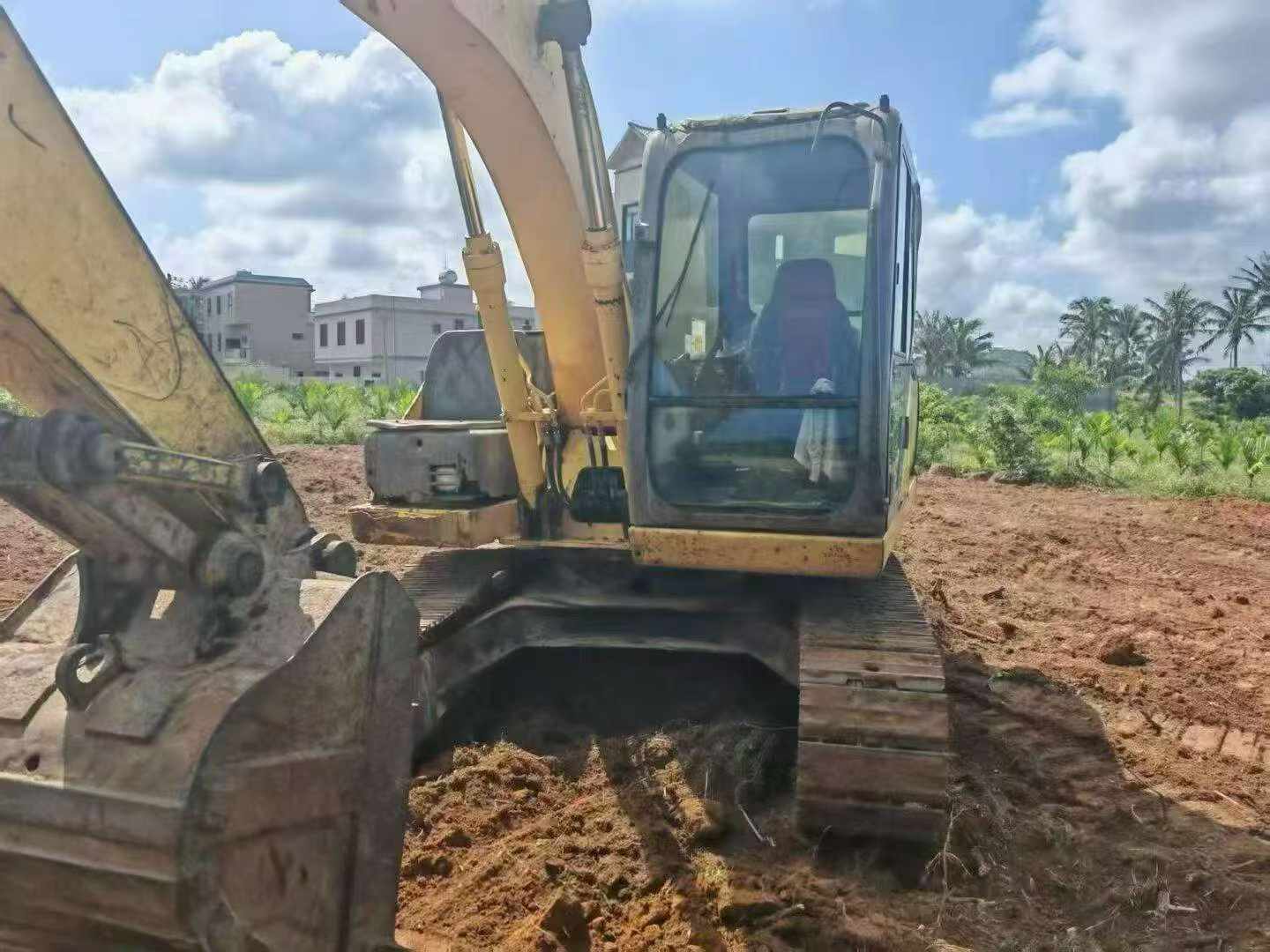 Buy Sumitomo SH130-5 Used Excavator / 2