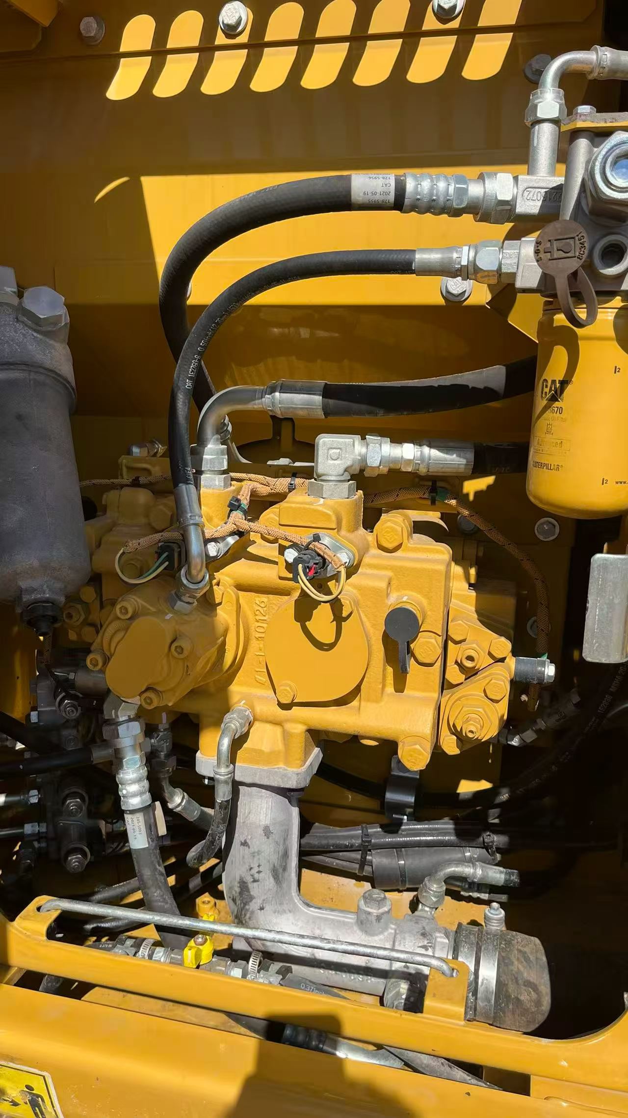 Buy Caterpillar 313D Used Excavator / 8