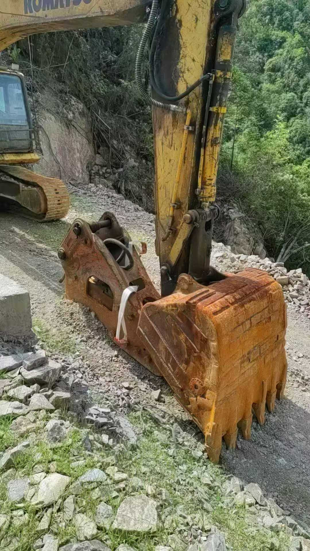 Buy Komatsu PC360-7 Used Excavator / 5