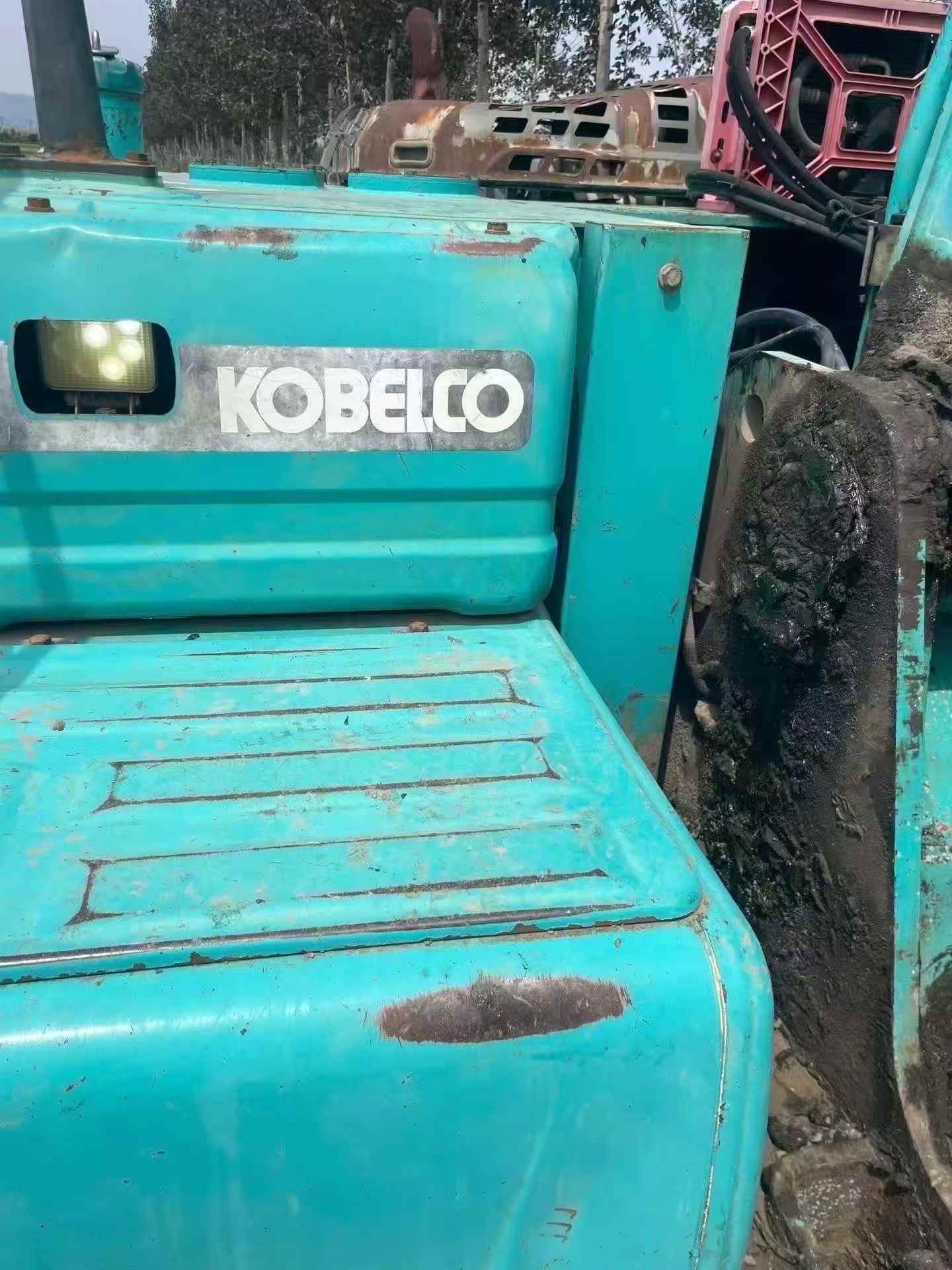 Buy Kobelco SK260 Used Excavator / 8