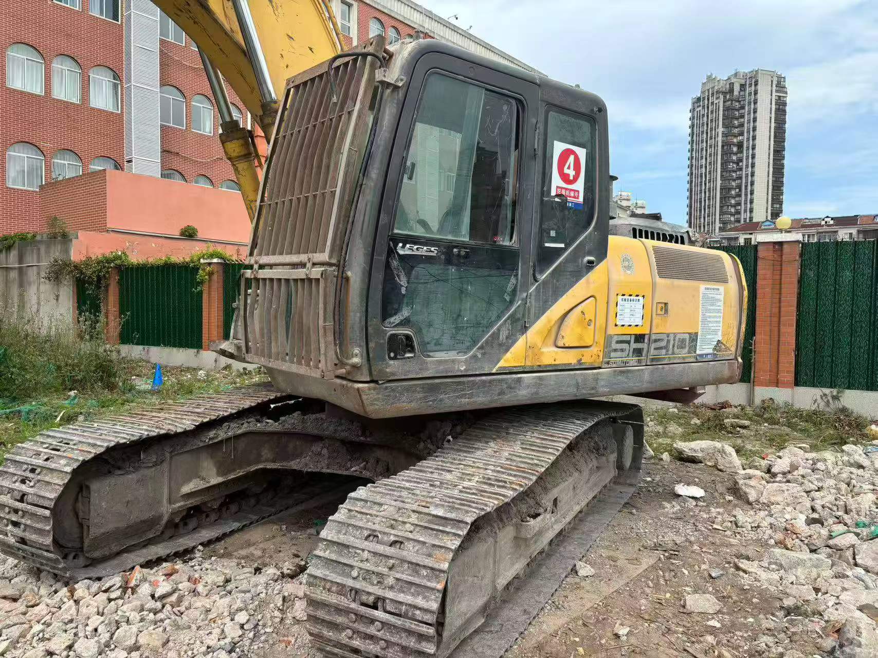 شراء حفارة Sumitomo SH210-6 مستعملة / 5